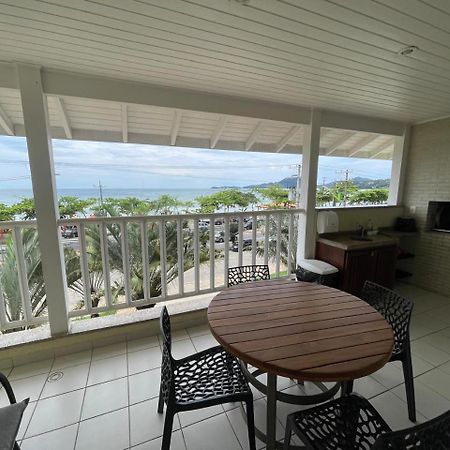 Apartamento Frente Mar Ubatuba Praia Grande Bagian luar foto